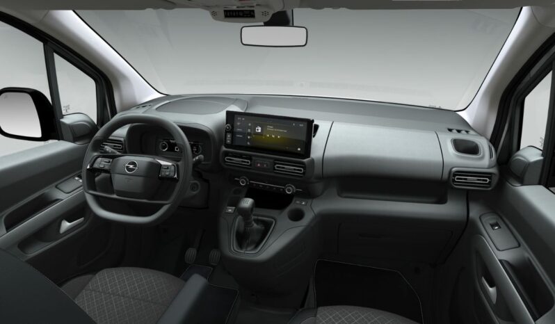 Renting Opel Combo 100 Cv 1.5 Td S/S MT6 €6.4 100CV lleno