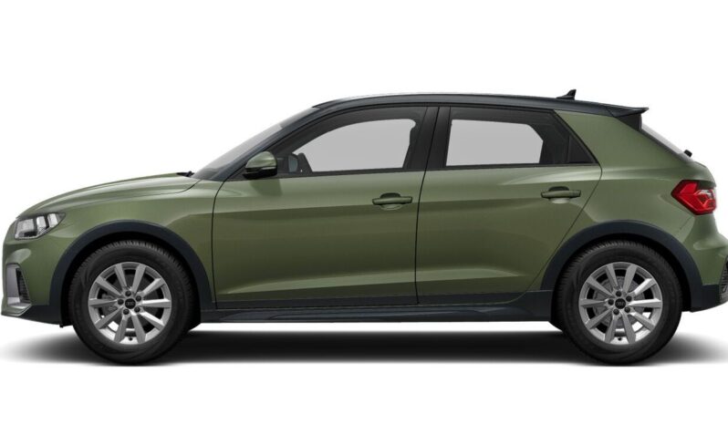 Renting Audi A1 allstreet 25 TFSI 70kW (95CV) 95CV lleno