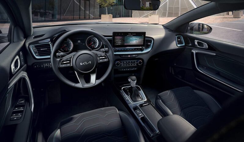 Renting Kia Ceed Tourer 1.0 T-GDi 74kW Concept 100CV lleno
