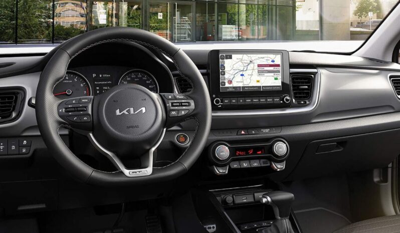Renting Kia Stonic 1.0 T-GDi 74kW (100CV) MHEV MT Concept 100CV lleno