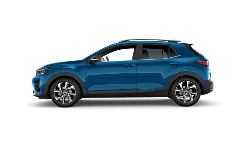 Renting Kia Stonic 1.0 T-GDi 74kW (100CV) MHEV MT Concept 100CV lleno