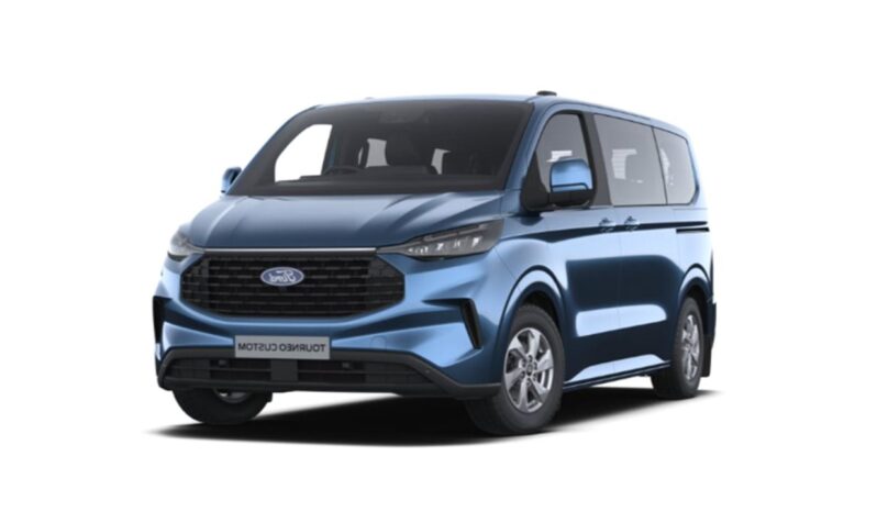 Vista frontal Ford Tourneo Custom en renting