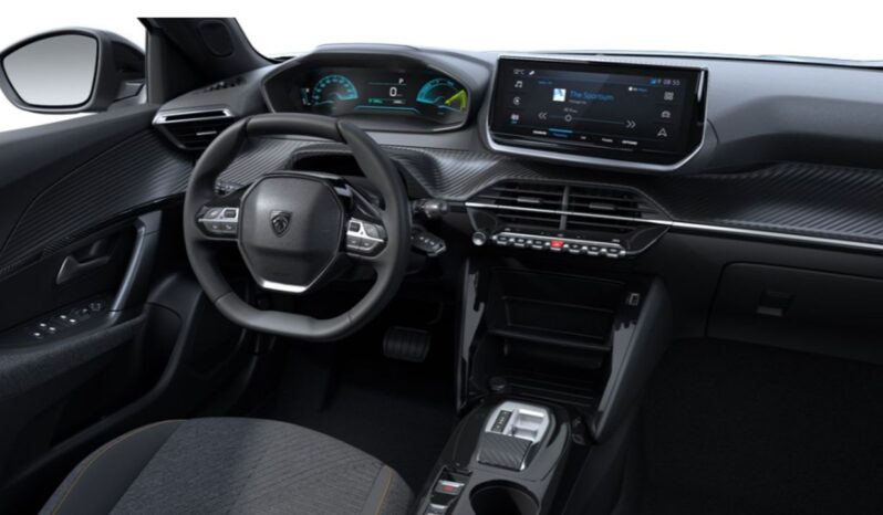Renting Peugeot 2008 Eléctrico Style 136CV lleno