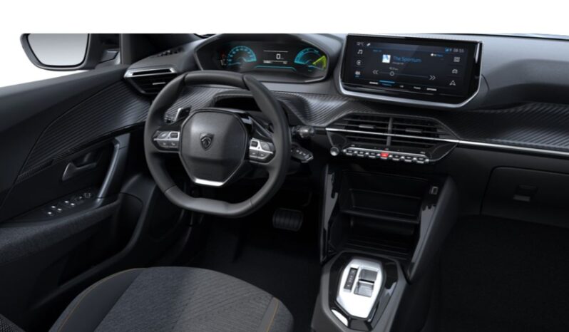 Renting Peugeot 2008 Hybrid Style eDCS6 145CV lleno