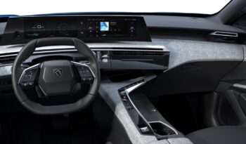 Renting Peugeot 3008 Hybrid 1.2 Allure eDCS6 145CV lleno