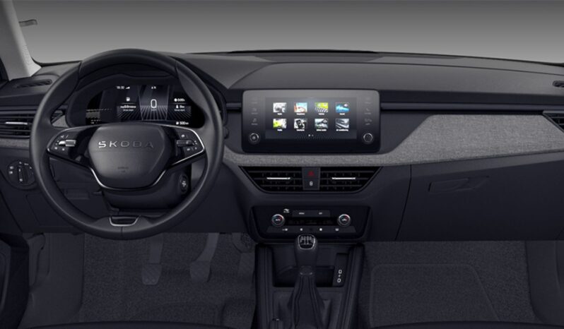 Renting Skoda Kamiq Selection 1.0 TSI 95CV lleno