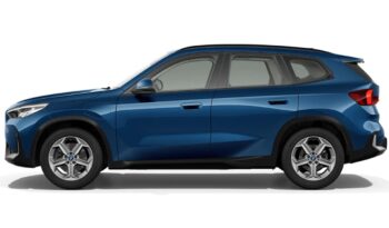 Renting BMW X1 xDrive 25e 245CV lleno