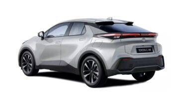 Renting Toyota C-HR Hybrid Advance 140CV lleno