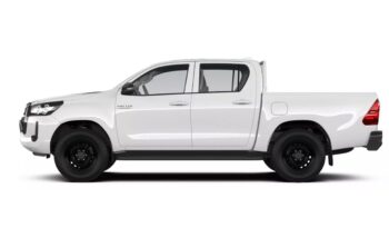 Renting Toyota Hilux 4×4 Diesel GX Cabina Doble  150CV lleno