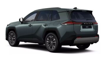 Renting Toyota Rav4 Hybrid 4x2 Advance 217CV lleno