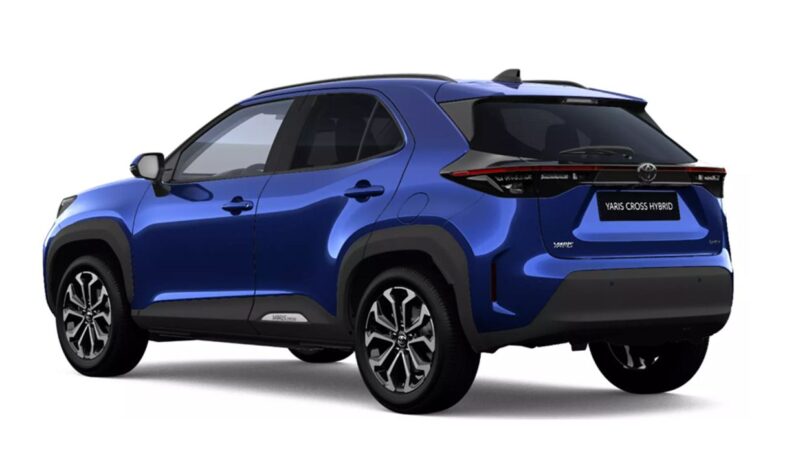 Renting Toyota Yaris Cross Hybrid Active 130CV lleno