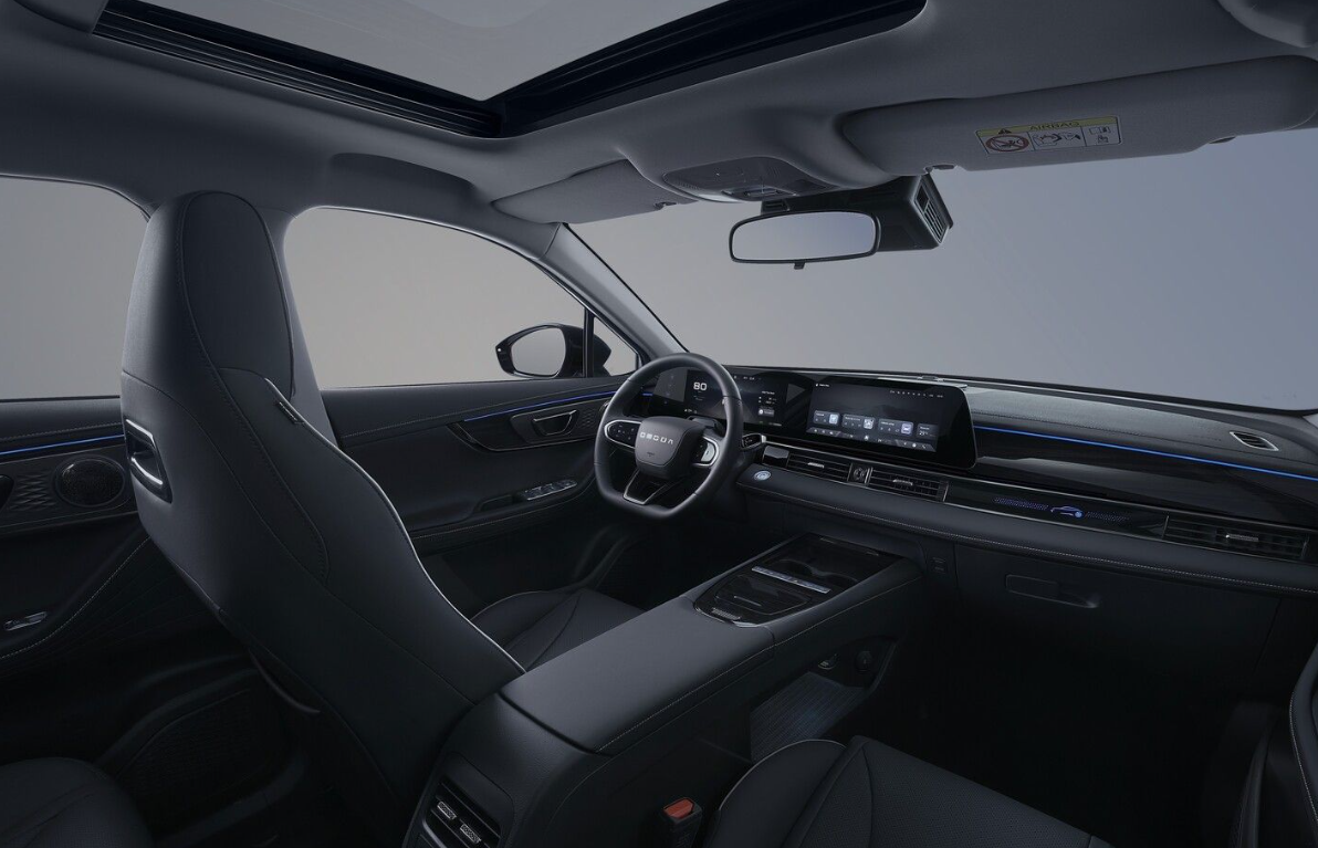 Omoda 5 eléctrico lleno